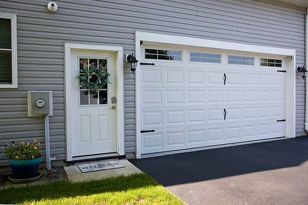 24/7 Emergency Garage Door experts in Seven Points, TX
